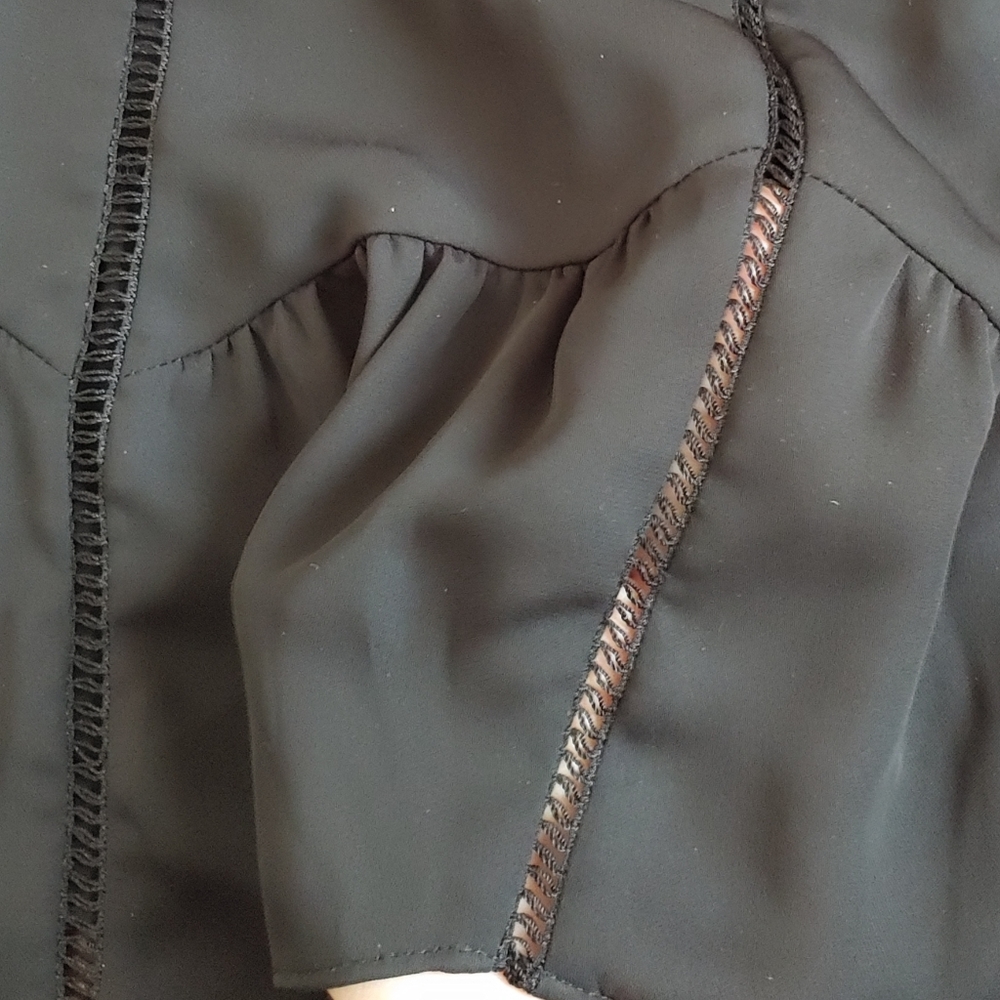Sheer Flowy Top - Picture 2 of 2